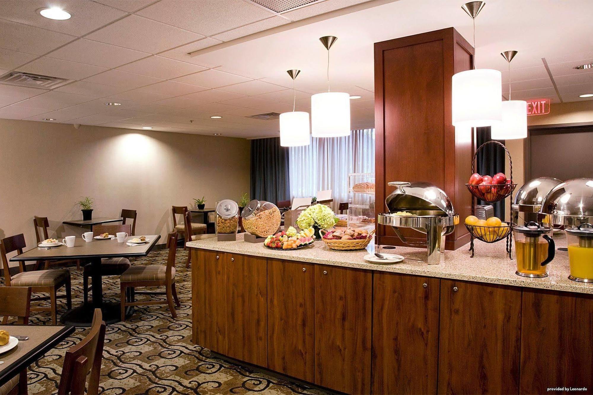 Freepoint Cambridge, Tapestry Collection By Hilton 4* Cambridge